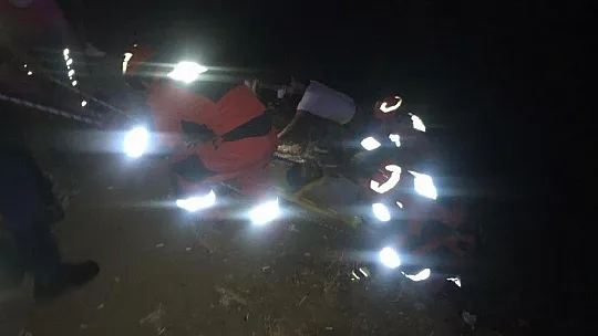 40 metrelik uçurumdan 3 saatte kurtarıldılar