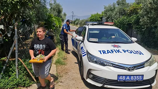 Fethiye polisinin 'Gönül Bağı' projesi devam ediyor 