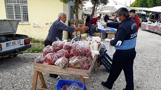 Seydikemer Belediyesinden Pazarcılara Maske Desteği
