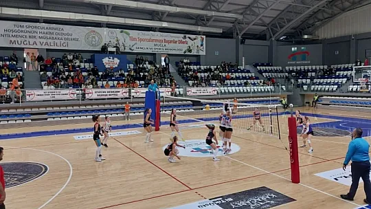 ZİRVE SPOR EVİNDE GALİP