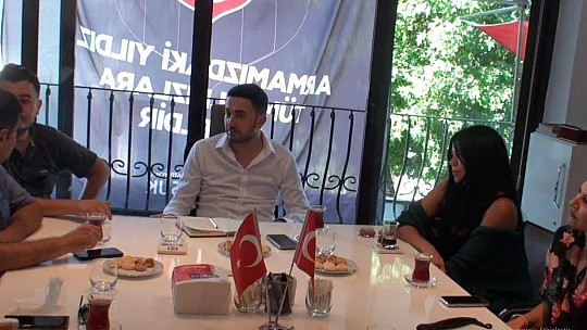 Fethiye Beşiktaş Taraftarlar Derneği yönetim kurulu üyeleri ile bir araya geldi
