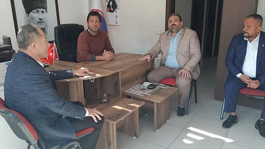 İlçe Başkanlarından, Muhtarlar Derneğine ziyaret