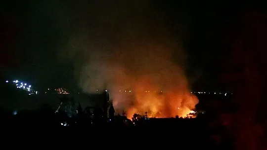 5 yıldızlı otelin yakıt tankı patladı, saatler süren yangın güçlükle kontrol altına alındı