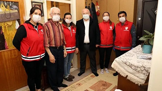 500 yaşlıya evde bakım hizmeti