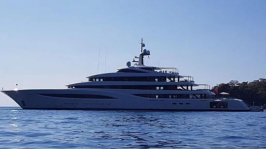 Mega yatlar Ölüdeniz'de