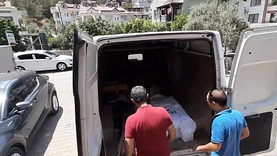 Taşıdıkları Buzlar İle Yürekleri Soğuttular
