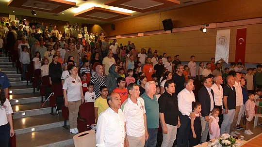 Faik Torunoğulları, Satranç Turnuvasında Ödüller Sahiplerini Buldu