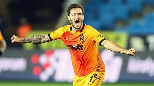 Galatasaraylı Oğulcan tatil için Fethiye'yi seçti