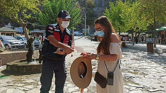 COVİD-19 PANDEMİSİYLE MÜCADELEDE DEVAM EDİYOR