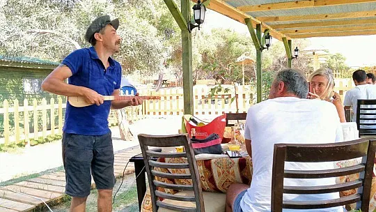 KARADERE PLAJI'NA GELENLERE, CURALI SÜRPRİZ