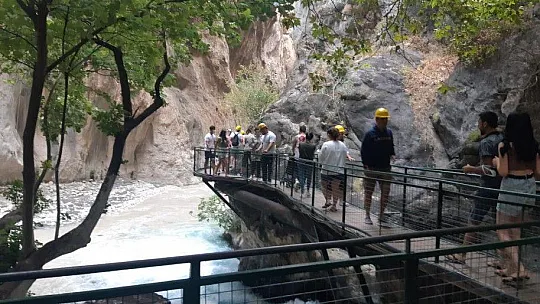 Yağmurlu havada Saklıkent gezisi
