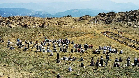 700 yıllık gelenek pandemiye rağmen devam etti