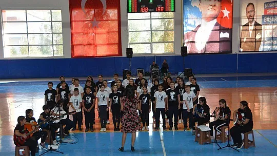 Cumhuriyet Bayramı Seydikemer'de de coşkuyla kutlandı