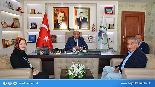 Başkan Otgöz'den Engelli Personele Hediye