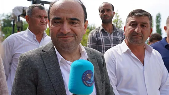 Başkan Akdenizli, Kilit Parke Taşı Döşeme Çalışmalarını İnceledi