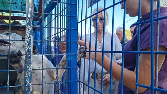 Süperstar, can dostlarla bir araya geldi