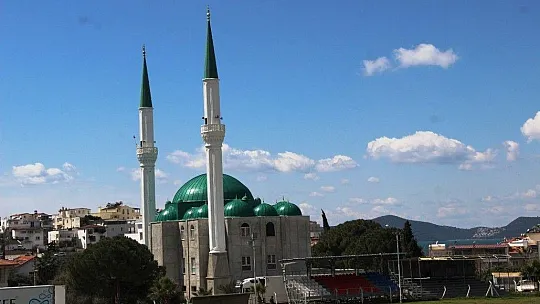 8 yıldır tamamlanamayan cami bölge halkını çileden çıkardı