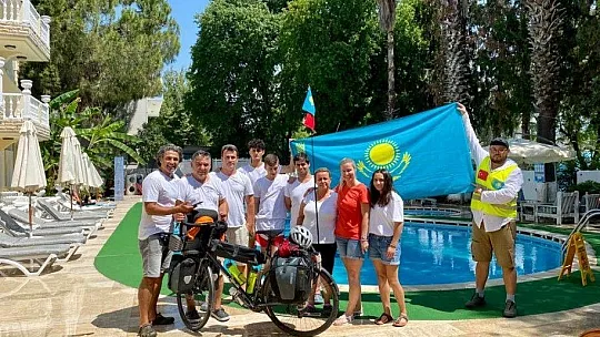 Türkiye Turuna Çıkan Kazak Bisikletçi Fethiye'de