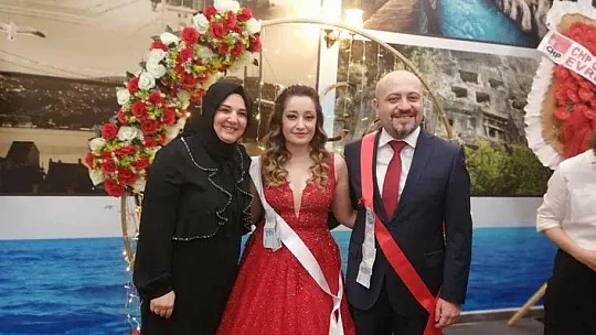 Nişan Törenine Otgöz ile Karaca da Katıldı