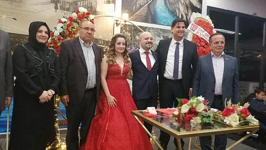 Nişan Törenine Otgöz ile Karaca da Katıldı