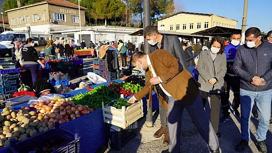 Başkan Tokat Bafa Pazarını ziyaret etti