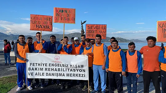 ERKEKLER, KADINLAR İÇİN YÜRÜDÜ