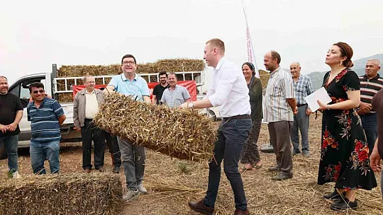 90 kadın üreticiye 2 bin saman balyası dağıtıldı