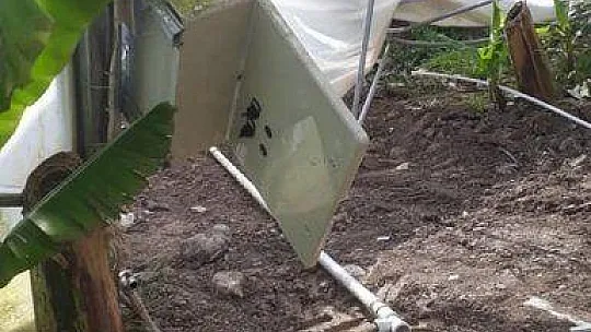 Fırtına Yıktı Geçti