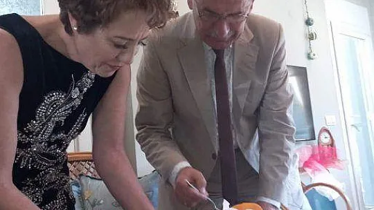 İKİNCİ BAHARLARINI YAŞIYORLAR