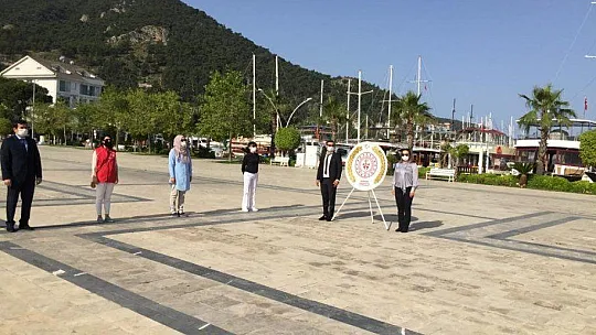 Gençlik Haftası Kutlamaları Sosyal Mesafeyle Başladı