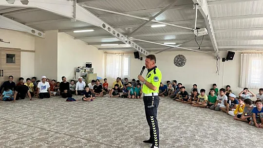 Fethiye Trafik Polisinden Kur'an Kursu Öğrencilerine Trafik Eğitimi