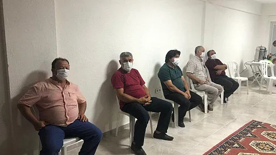 Öztürk, 'Halkımızın sorunlarına çözüm bulmak için geldik'