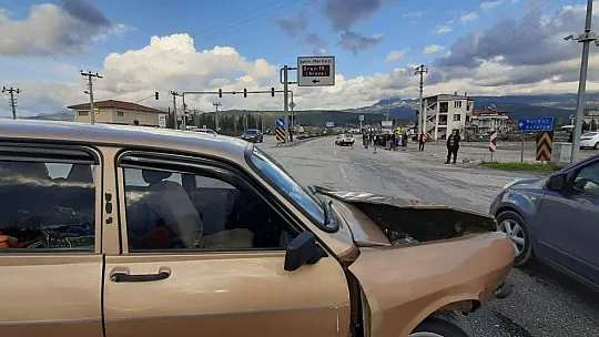 Trafik kazası ucuz atlatıldı
