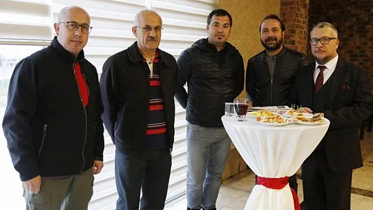 BİZ Büyük Bir Aileyiz