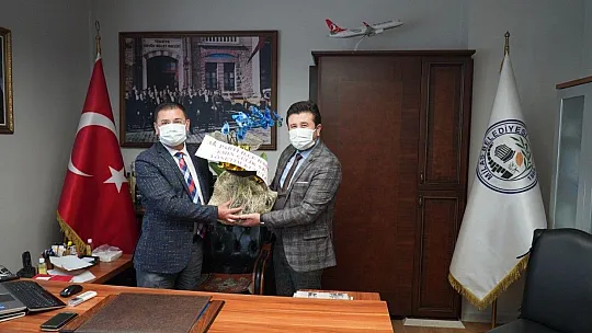 Akp İlçe Yönetiminden Başkan Tokat'a ziyaret
