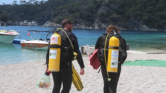 Ölüdeniz'de Su Altı ve Koy Temizliği Yapıldı
