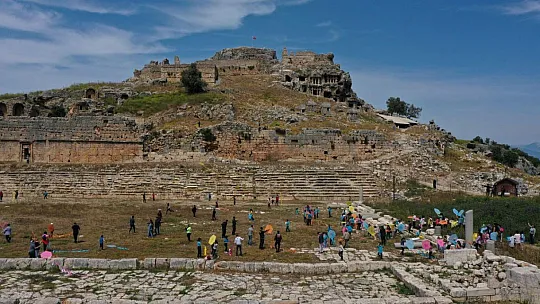 Yüzlerce Uçurtma Tlos Antik Kenti'nde Uçtu