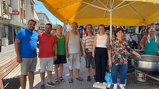 501. sokak esnaflarından aşure etkinliği
