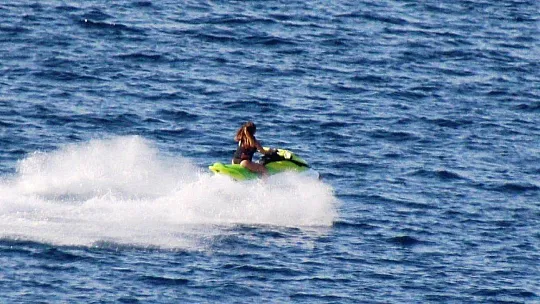 Abramoviç'in Bodrum sefası sürüyor