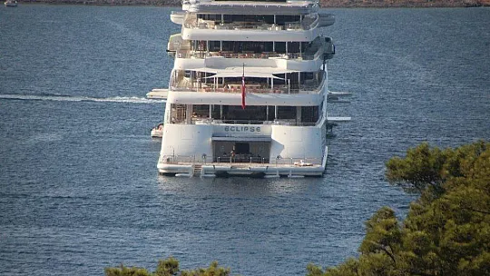 Abramoviç'in Bodrum sefası sürüyor