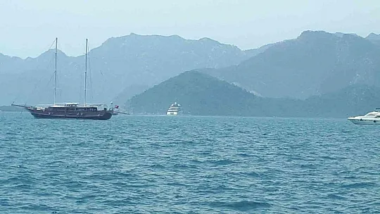 Abramovic'in lüks yatı Eclipse Marmaris'ten ayrıldı