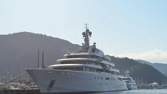 Abramovic'in lüks yatı Eclipse Marmaris'ten ayrıldı