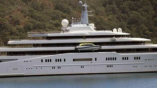 Abramovich'in 'Eclipse' yatı Göcek'e demir attı