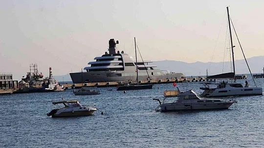 Abromoviç'in milyon dolarlık yatı Bodrum'a demirledi