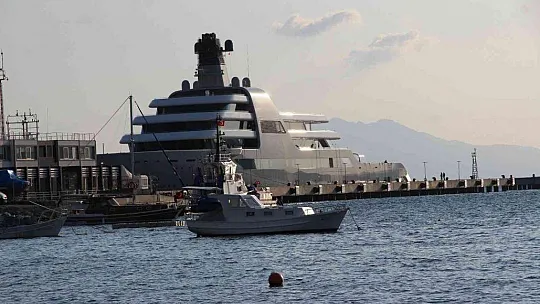 Abromoviç'in milyon dolarlık yatı Bodrum'a demirledi