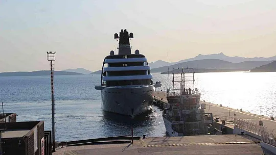 Abromoviç'in milyon dolarlık yatı Bodrum'a demirledi