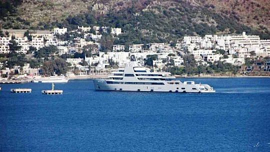 Abromoviç'in milyon dolarlık yatı Bodrum'a demirledi