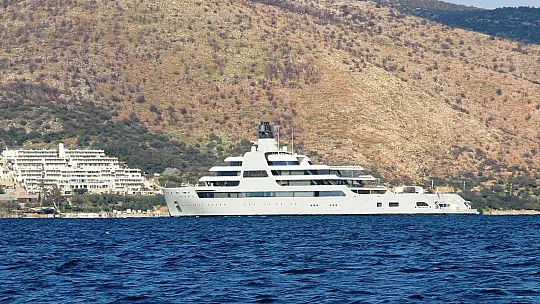 Abromoviç'in milyon dolarlık yatı Bodrum'a demirledi