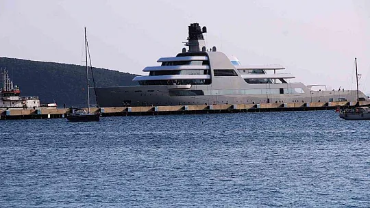 Abromoviç'in milyon dolarlık yatı Bodrum'a demirledi