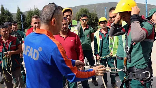 AFAD uzmanlarından Menteşe Belediyesi personeline eğitim